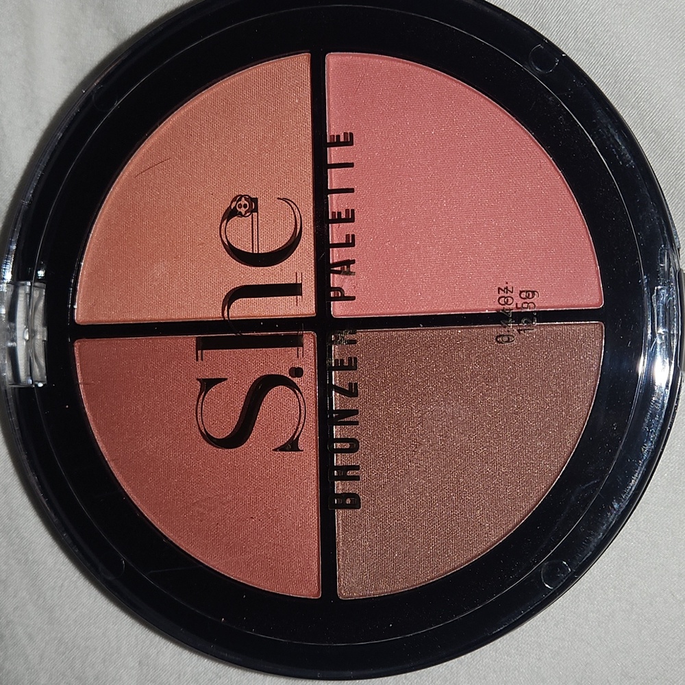 💕💕NEW Beauty Bundle💕💕 - Picture 2 of 3